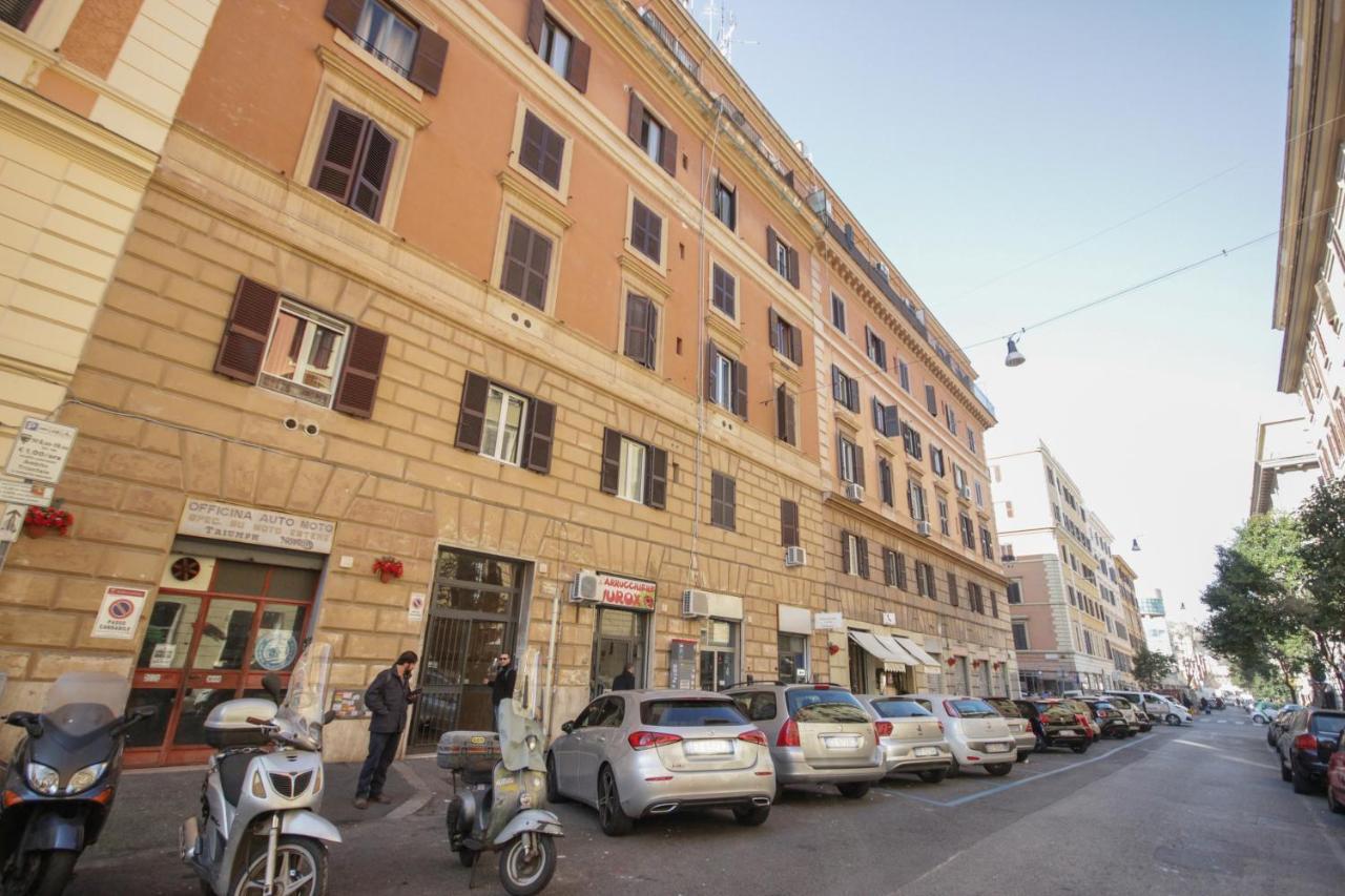 Home Vaticano 50 Steps From Museum Luaran gambar